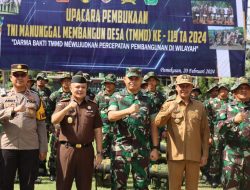 Sinergitas TNI-Polri di TMMD 2024, Pj Bupati Pamekasan Bertindak Jadi Inspektur Upacara