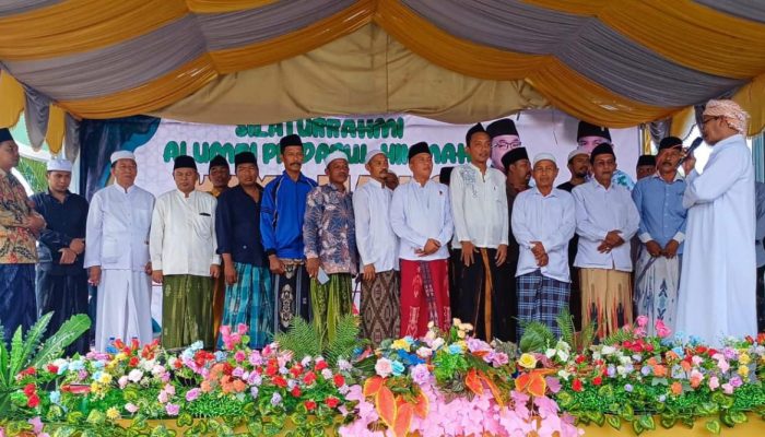 Alumni dan Keluarga Besar Ponpes Darul Hikmah Kayu Manis Pamekasan Beri Dukungan Penuh untuk Paslon Baqir dan Taufadi