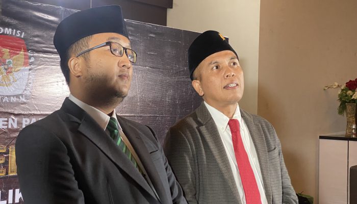Debat Tata Kelola Layanan Publik, Paslon Berbakti Kenalkan Program Jitu Bernama Pamekasan Gesit