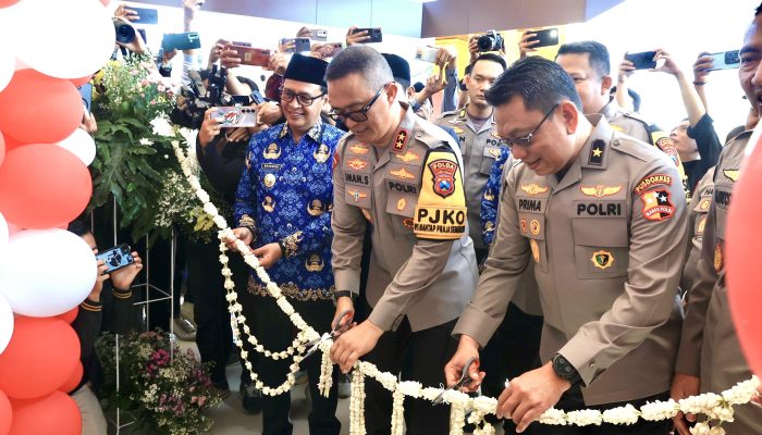 Bersama PJ Bupati Pamekasan, Kapolda Jatim Resmikan RS Bhayangkara