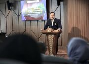 Luar Biasa, Ketum Demokrat AHY Raih Penghargaan Lulusan Terbaik di Unair