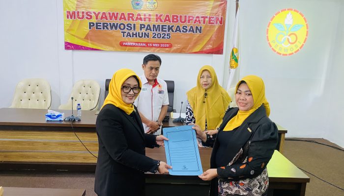 Secara Aklamasi, H. Maimunah Sukriyanto Jadi Ketua Perwosi Pamekasan