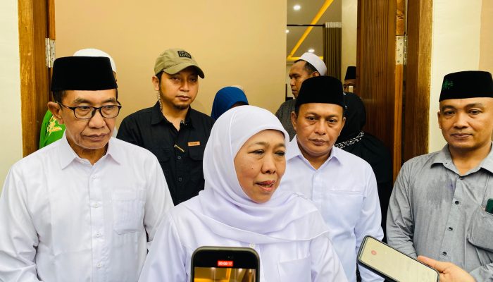 Gubernur Jatim Takziah ke Rumah Duka Almarhum KH Taufik Hasyim Ketua NU Pamekasan