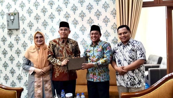 Terima Kunjungan Wakil Walikota Mataram, Wabup Pamekasan Sampaikan Siap Laksanakan Kerjasama Perdagangan