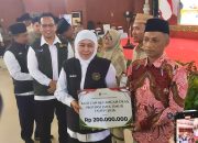 Gubernur Jatim Salurkan Bantuan Rp. 13,7 Miliar untuk Masyarakat Pamekasan