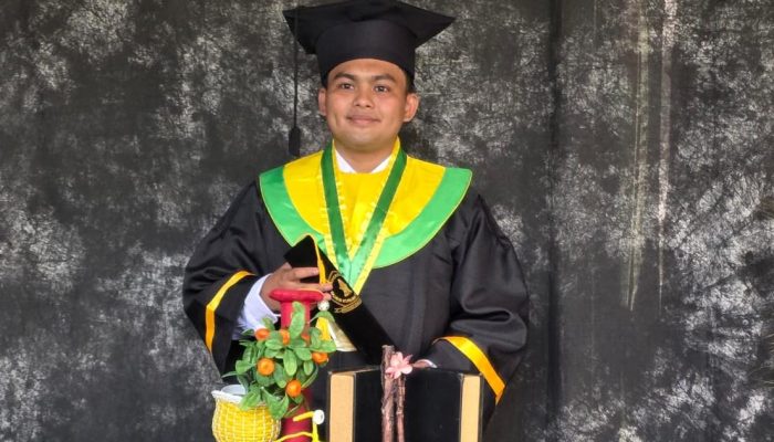Putra Pertama Wabup Pamekasan Diwisuda Jadi Dokter Muda di Surabaya