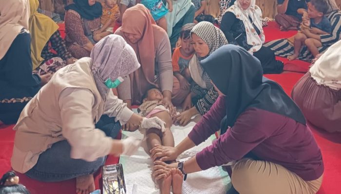 PSBB Gelar Khitanan Massal Gratis di Desa Astapah Sampang
