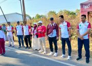 Didampingi Istrinya, Wabup Pamekasan Lepas Lomba Gerak Jalan Tingkat Kecamatan